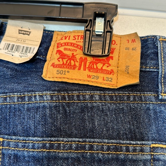 NWT Levi 501 Jeans 29x32 - Picture 14 of 16